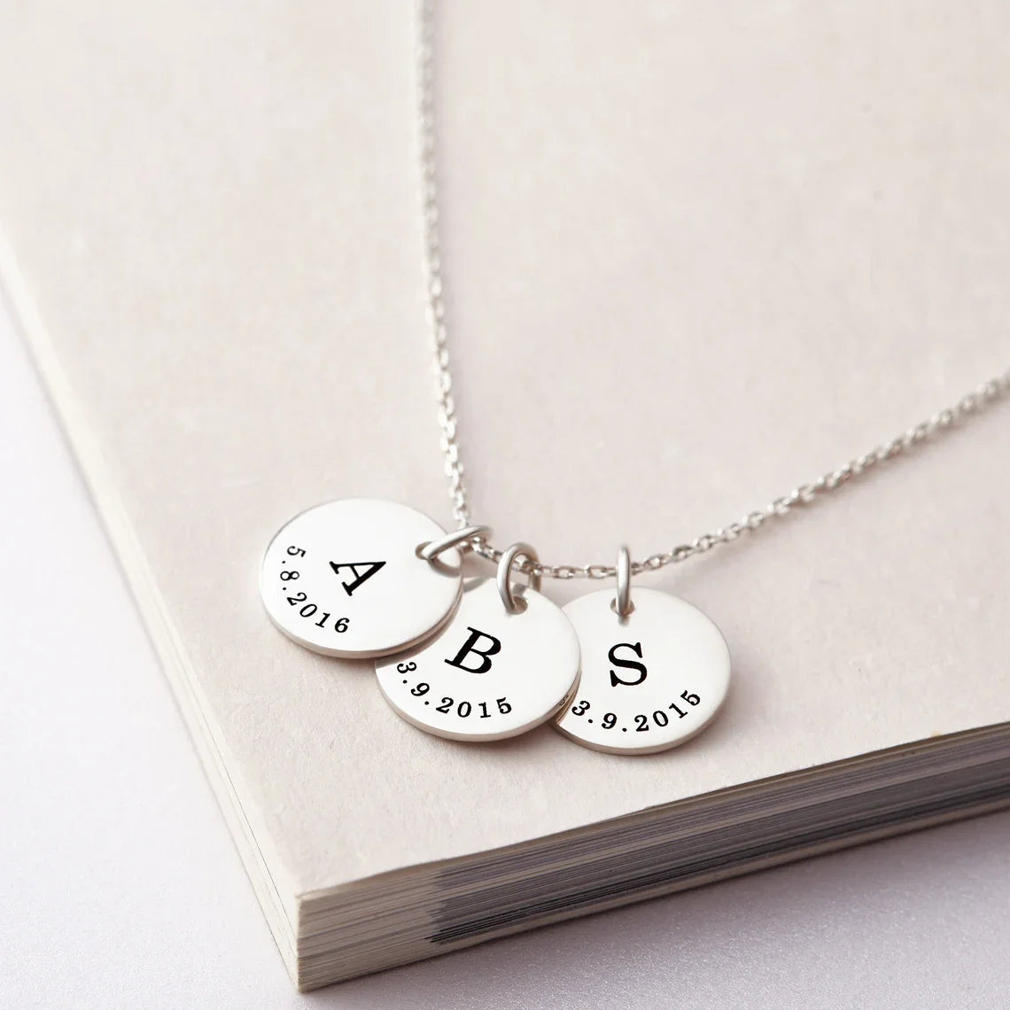 Mom Initials Necklace – Personalized Kids Names Gift
